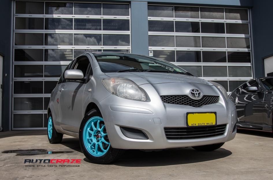 TOYOTA YARIS ECO MOTION TEAL
